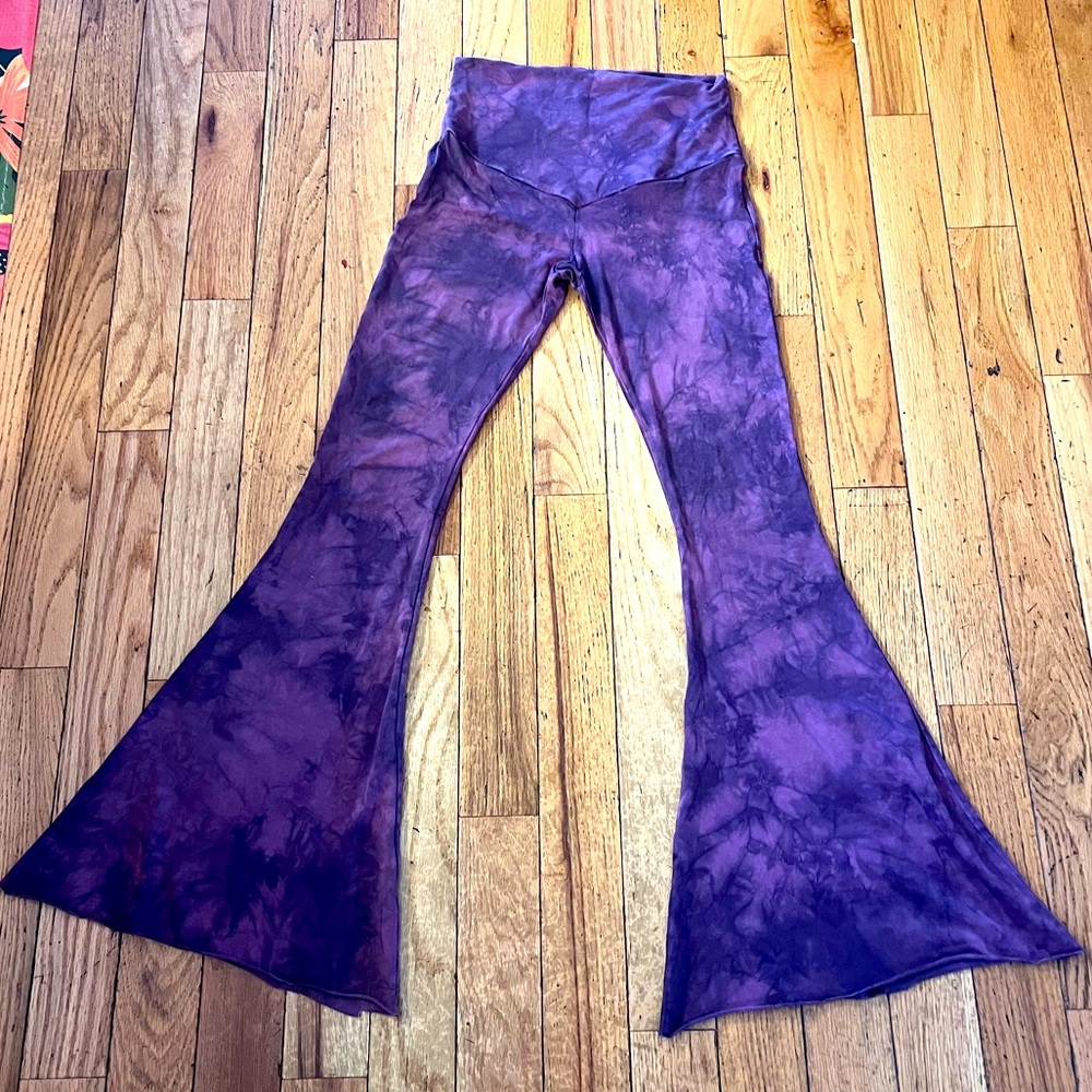 Purusha people size med purple flare